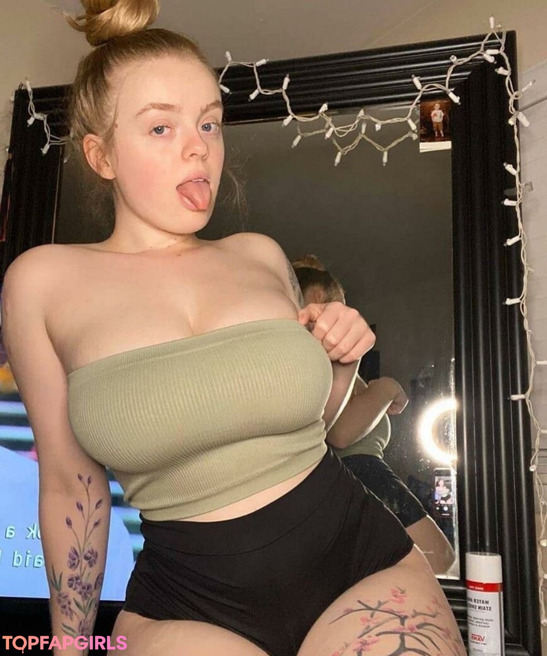 Foto desnuda filtrada de OnlyFans de Playwithtayyy #52 Foto desnuda filtrada de OnlyFans de Playwithtayyy #52