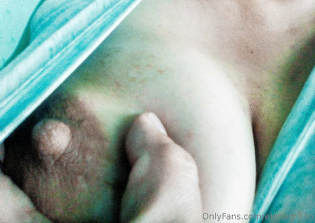Foto desnuda filtrada de OnlyFans de Elenagr33n