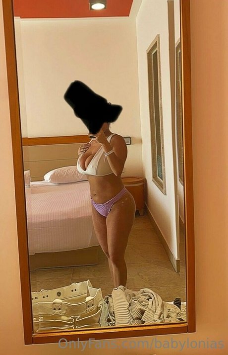 Foto desnuda filtrada de OnlyFans de Babylonias