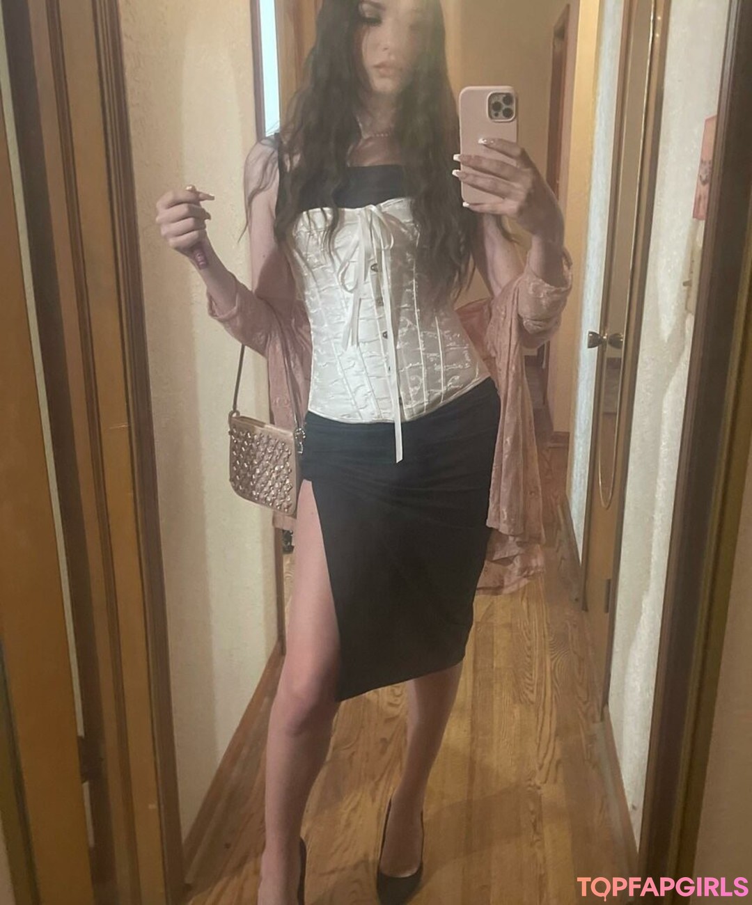 Foto desnuda filtrada de OnlyFans de Mermaidhimeprincess #175 Foto desnuda filtrada de OnlyFans de Mermaidhimeprincess #175