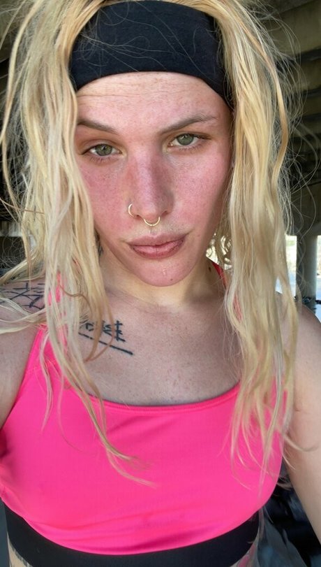 Foto desnuda filtrada de OnlyFans de Lilkittyjadee
