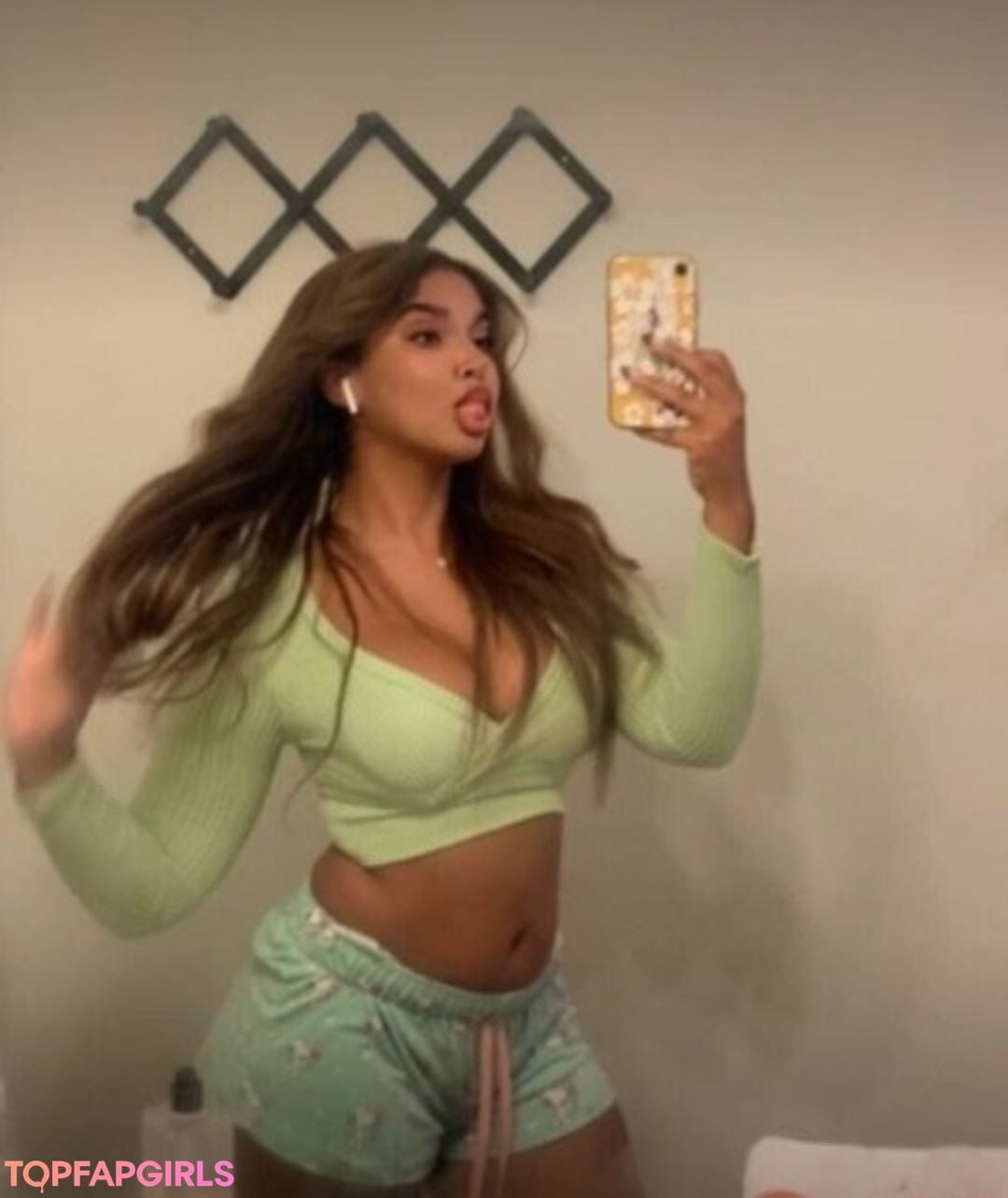 Foto desnuda filtrada de OnlyFans de Lovesicksavii #29 Foto desnuda filtrada de OnlyFans de Lovesicksavii #29