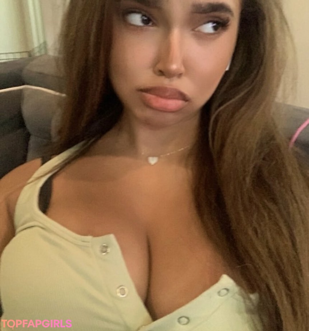 Foto desnuda filtrada de OnlyFans de Lovesicksavii #6 Foto desnuda filtrada de OnlyFans de Lovesicksavii #6