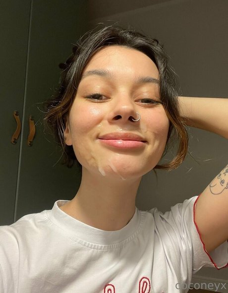 Foto desnuda filtrada de OnlyFans de Coconeyx