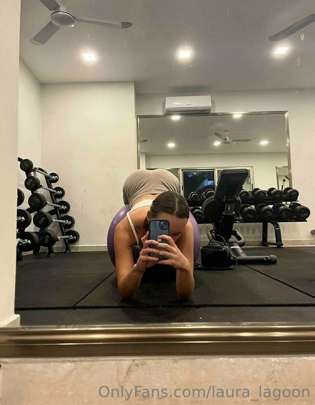 Foto desnuda filtrada de OnlyFans de Lauralagoon