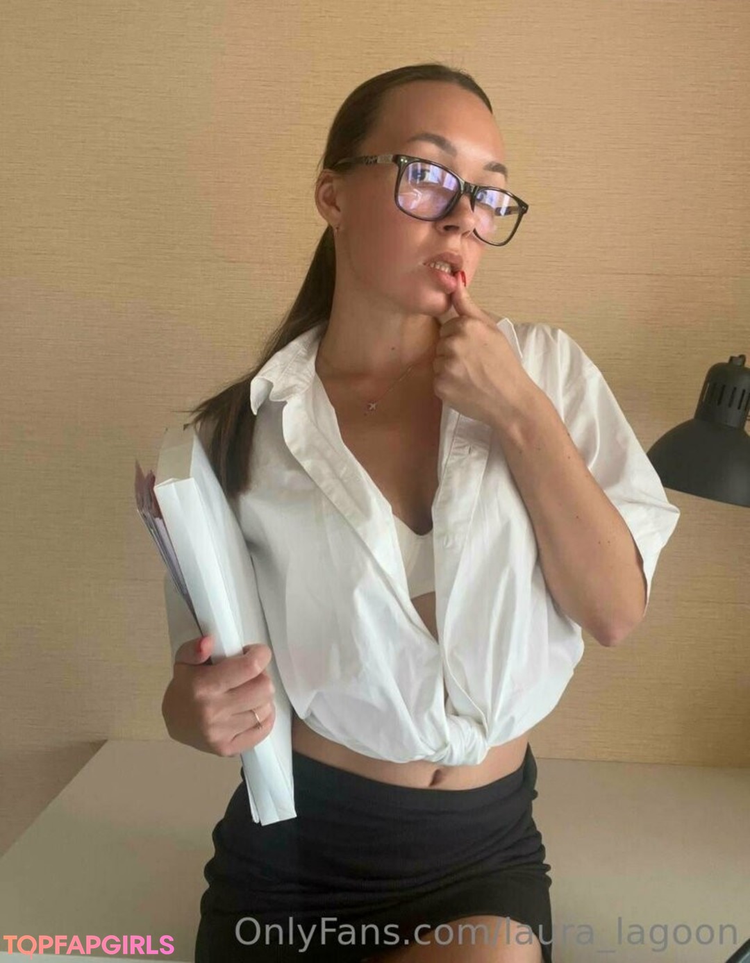 Foto desnuda filtrada de OnlyFans de Lauralagoon #58 Foto desnuda filtrada de OnlyFans de Lauralagoon #58