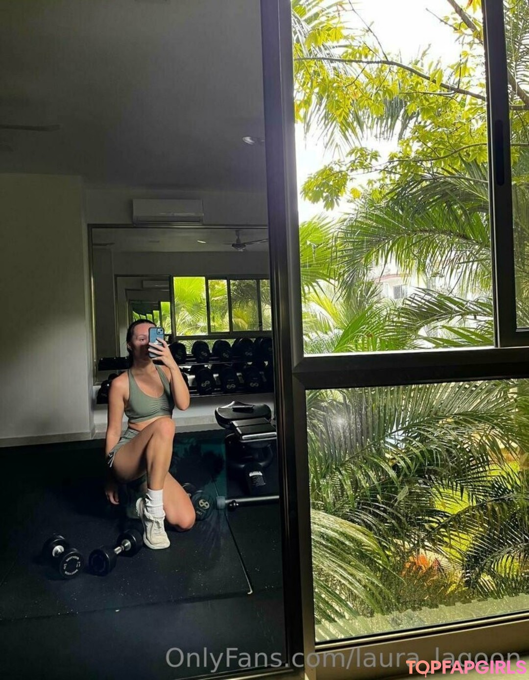 Foto desnuda filtrada de OnlyFans de Lauralagoon #9 Foto desnuda filtrada de OnlyFans de Lauralagoon #9