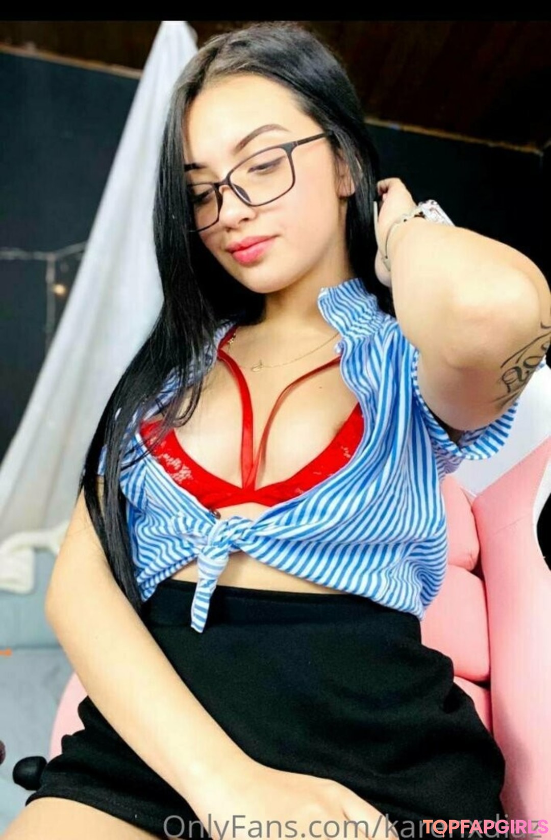 Foto desnuda filtrada de OnlyFans de Karenxdiaz #3 Foto desnuda filtrada de OnlyFans de Karenxdiaz #3