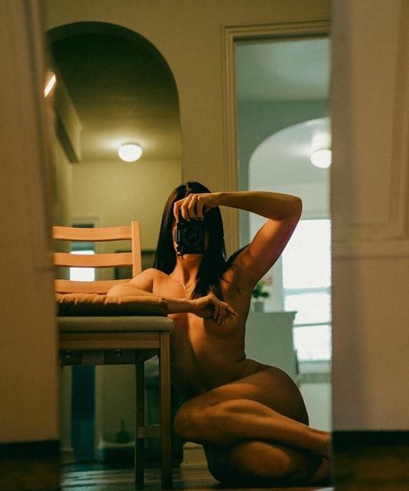 Foto desnuda filtrada de OnlyFans de Valeria Kalabina