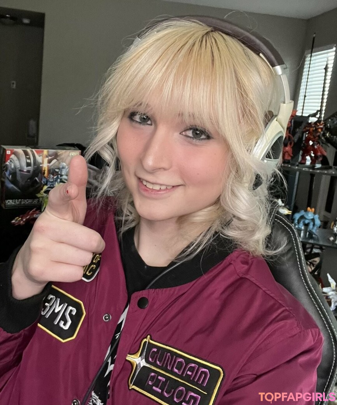 Foto desnuda filtrada de OnlyFans de Rosewaltzex #19 Foto desnuda filtrada de OnlyFans de Rosewaltzex #19