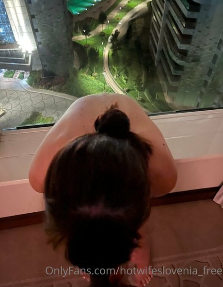 Hotwifeslovenia_free