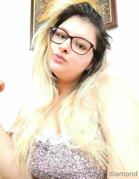 Busty_diamond