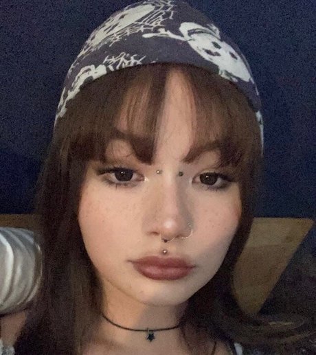 Foto desnuda filtrada de OnlyFans de Thesluttygrunge