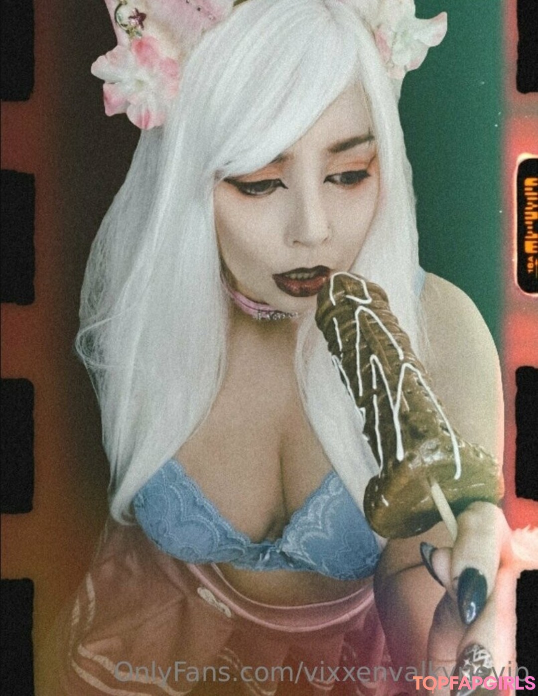 Foto desnuda filtrada de OnlyFans de Vixxenvalkyrievip #43 Foto desnuda filtrada de OnlyFans de Vixxenvalkyrievip #43