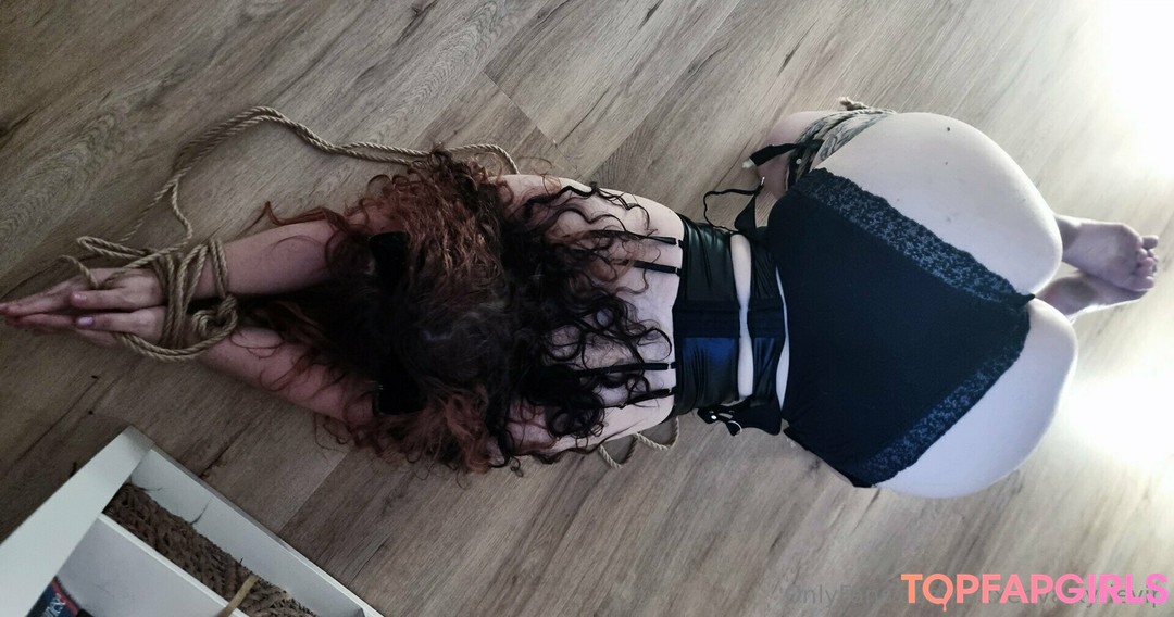 Foto desnuda filtrada de OnlyFans de Vixxenvalkyrievip #44 Foto desnuda filtrada de OnlyFans de Vixxenvalkyrievip #44