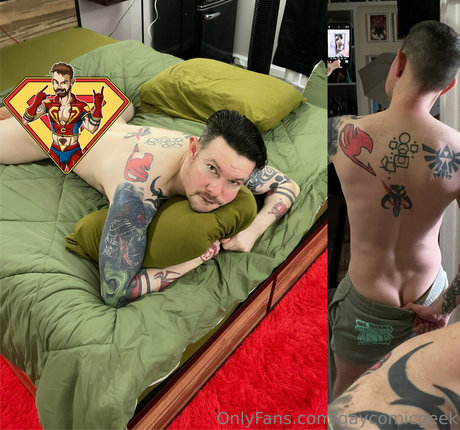 Gaycomicgeek