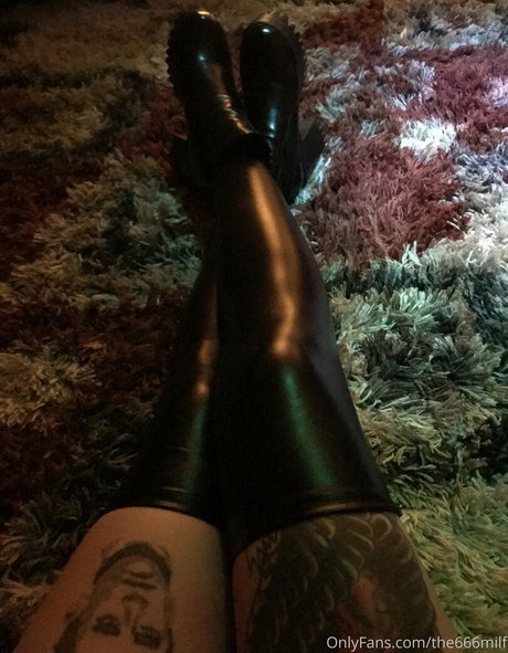 Foto desnuda filtrada de OnlyFans de Parisbush