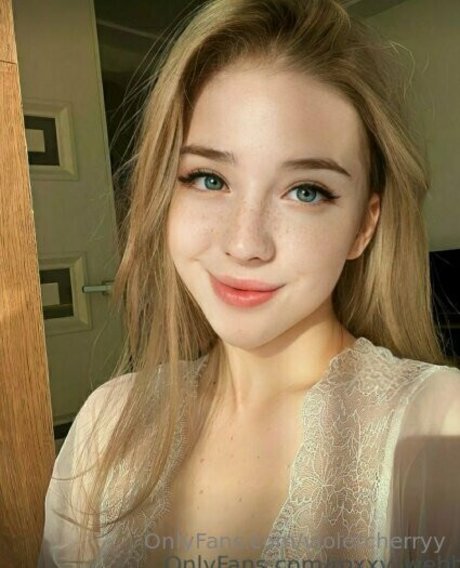Foto desnuda filtrada de OnlyFans de Violetcherryy