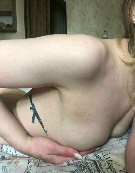 Foto desnuda filtrada de OnlyFans de Violetcherryy