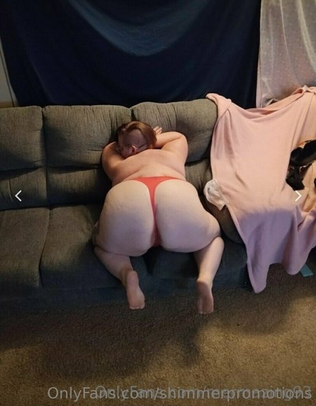 Foto desnuda filtrada de OnlyFans de Shimmerpromotions
