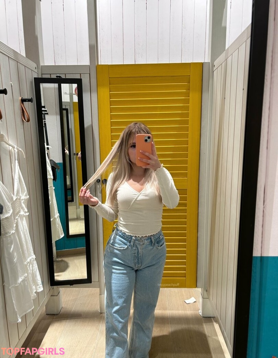 Foto desnuda filtrada de OnlyFans de Tinypeachpuff #152 Foto desnuda filtrada de OnlyFans de Tinypeachpuff #152