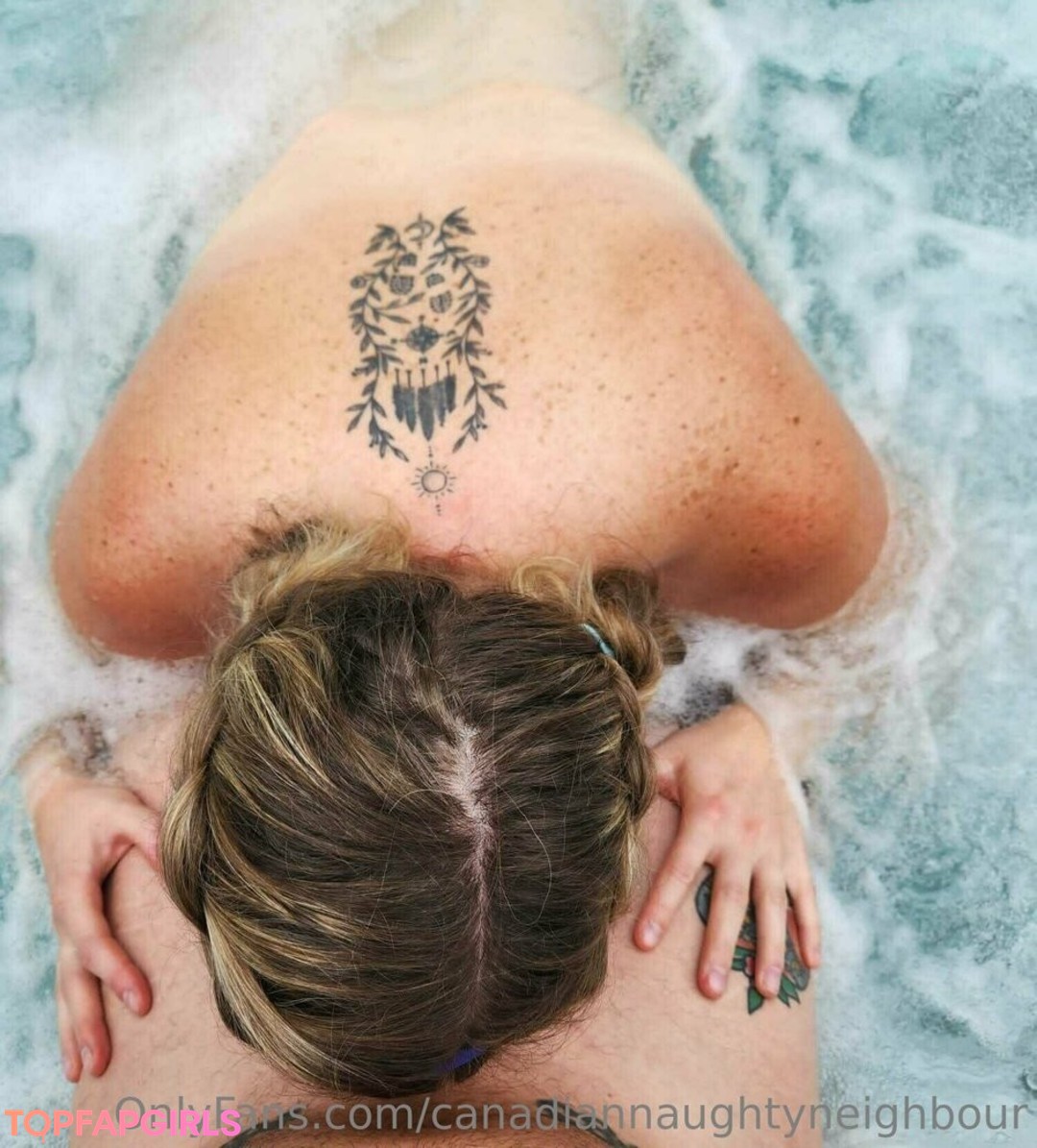 Foto desnuda filtrada de OnlyFans de Canadiannaughtyneighbour #171 Foto desnuda filtrada de OnlyFans de Canadiannaughtyneighbour #171