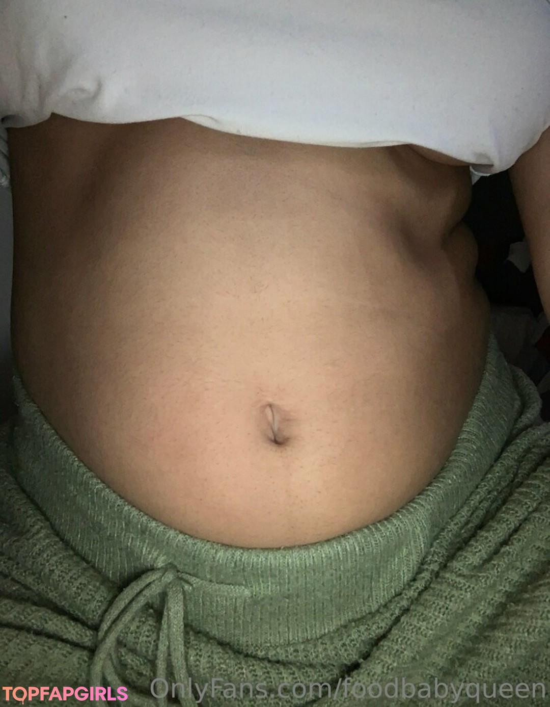 Foto desnuda filtrada de OnlyFans de Foodbabyqueen #88 Foto desnuda filtrada de OnlyFans de Foodbabyqueen #88