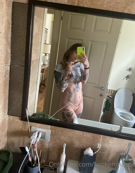 Brokenmirror._