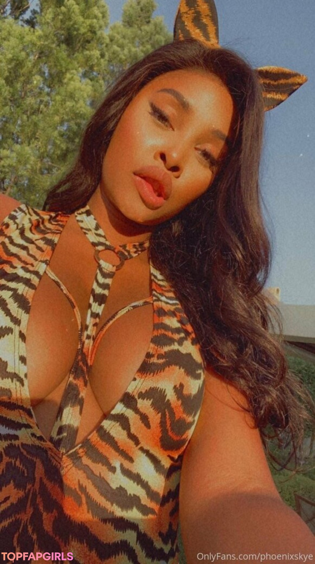 Foto desnuda filtrada de OnlyFans de Phoenixskye #124 Foto desnuda filtrada de OnlyFans de Phoenixskye #124