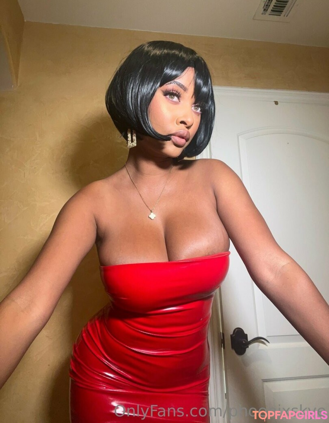 Foto desnuda filtrada de OnlyFans de Phoenixskye #232 Foto desnuda filtrada de OnlyFans de Phoenixskye #232