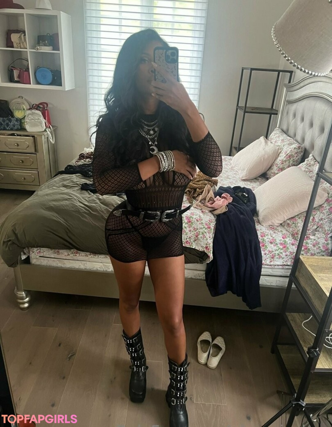 Foto desnuda filtrada de OnlyFans de Phoenixskye #241 Foto desnuda filtrada de OnlyFans de Phoenixskye #241