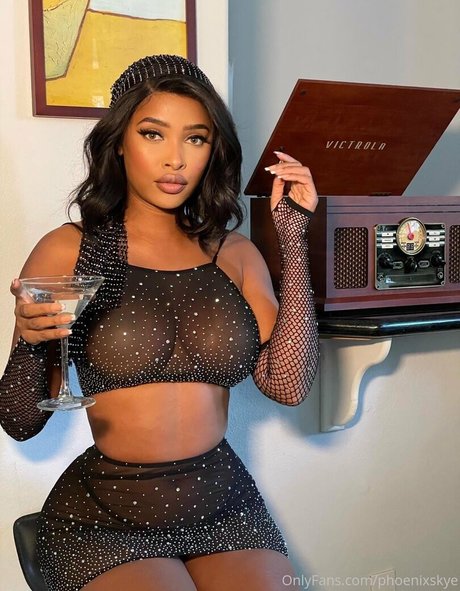 Foto desnuda filtrada de OnlyFans de Phoenixskye