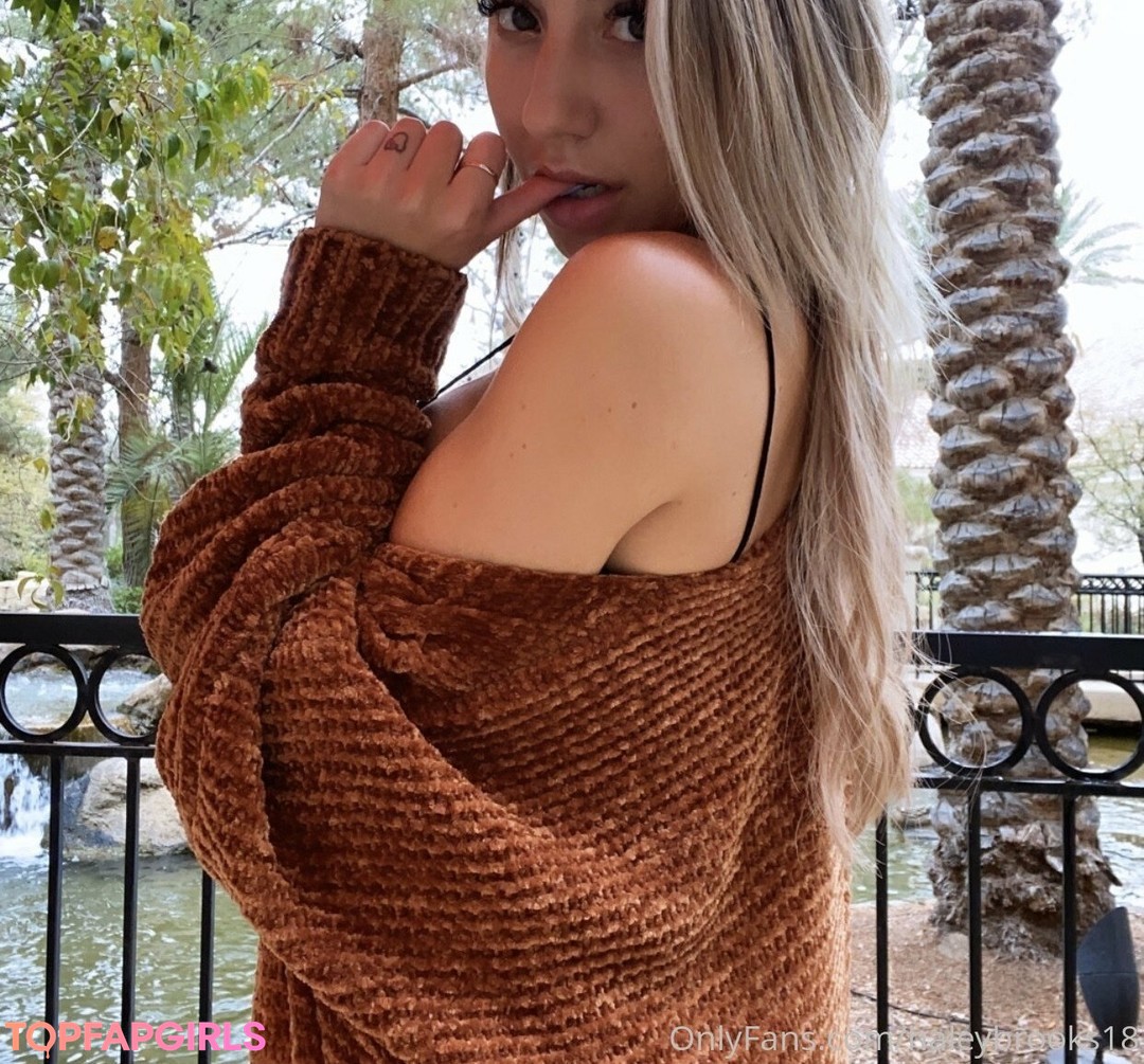 Foto desnuda filtrada de OnlyFans de Haleybrooks18 #272 Foto desnuda filtrada de OnlyFans de Haleybrooks18 #272