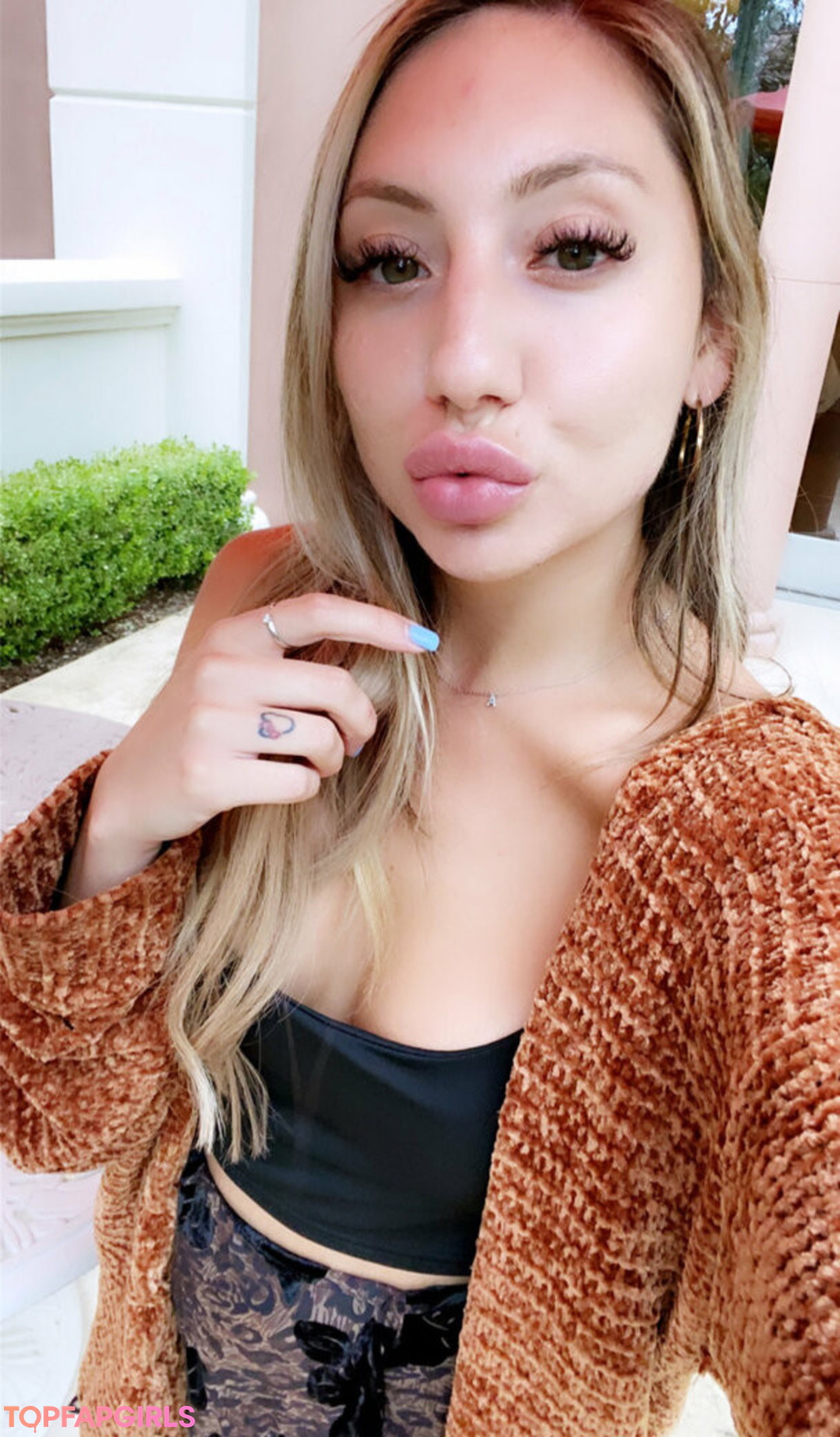 Foto desnuda filtrada de OnlyFans de Haleybrooks18 #273 Foto desnuda filtrada de OnlyFans de Haleybrooks18 #273