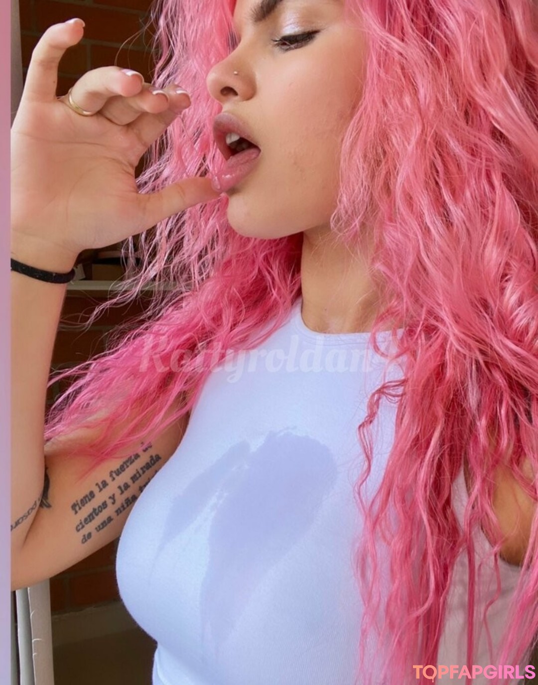 Foto desnuda filtrada de OnlyFans de Kattyroldan4 #31 Foto desnuda filtrada de OnlyFans de Kattyroldan4 #31