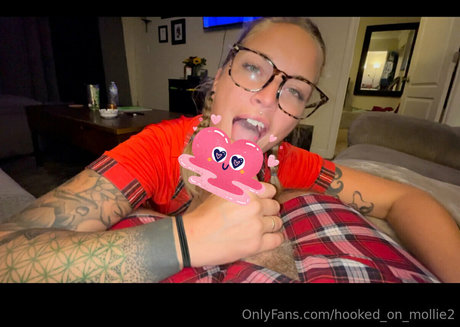 Hooked_on_mollie2