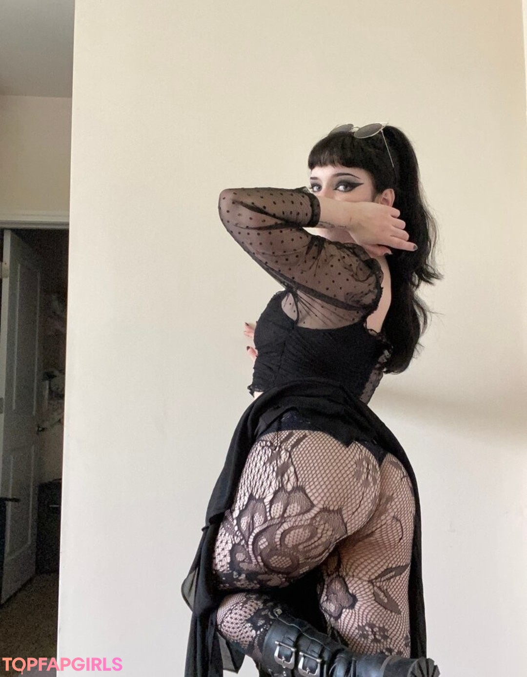 Foto desnuda filtrada de OnlyFans de Amberthevalkyrie #431 Foto desnuda filtrada de OnlyFans de Amberthevalkyrie #431