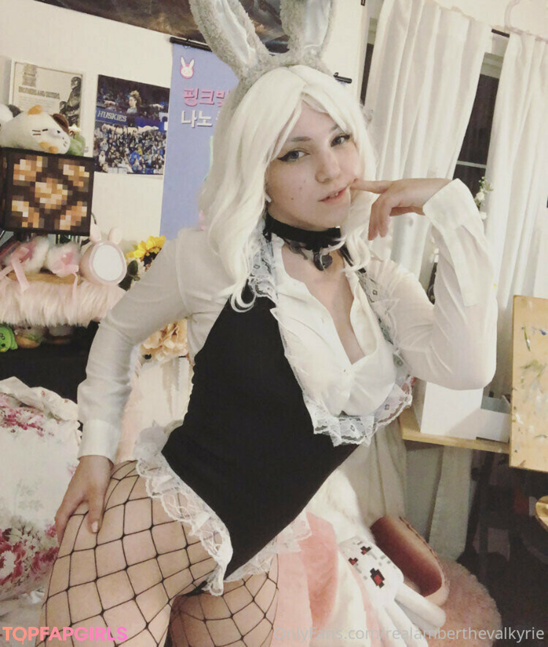 Foto desnuda filtrada de OnlyFans de Amberthevalkyrie #71 Foto desnuda filtrada de OnlyFans de Amberthevalkyrie #71