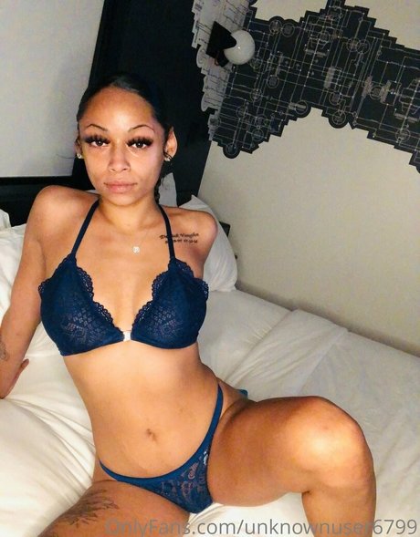 Foto desnuda filtrada de OnlyFans de Taelexxx