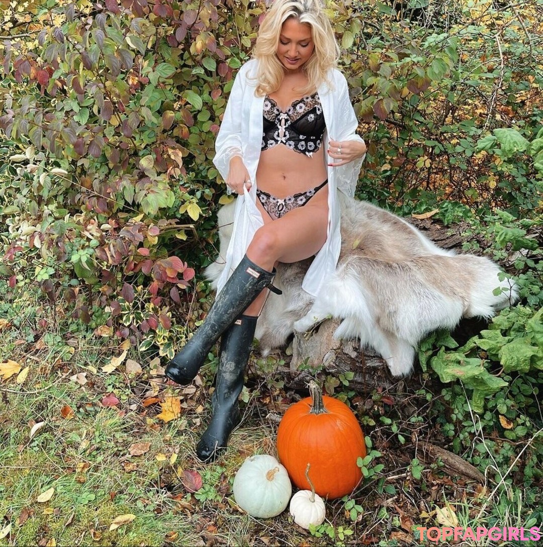 Foto desnuda filtrada de OnlyFans de Thebigtittiecommittee #80 Foto desnuda filtrada de OnlyFans de Thebigtittiecommittee #80