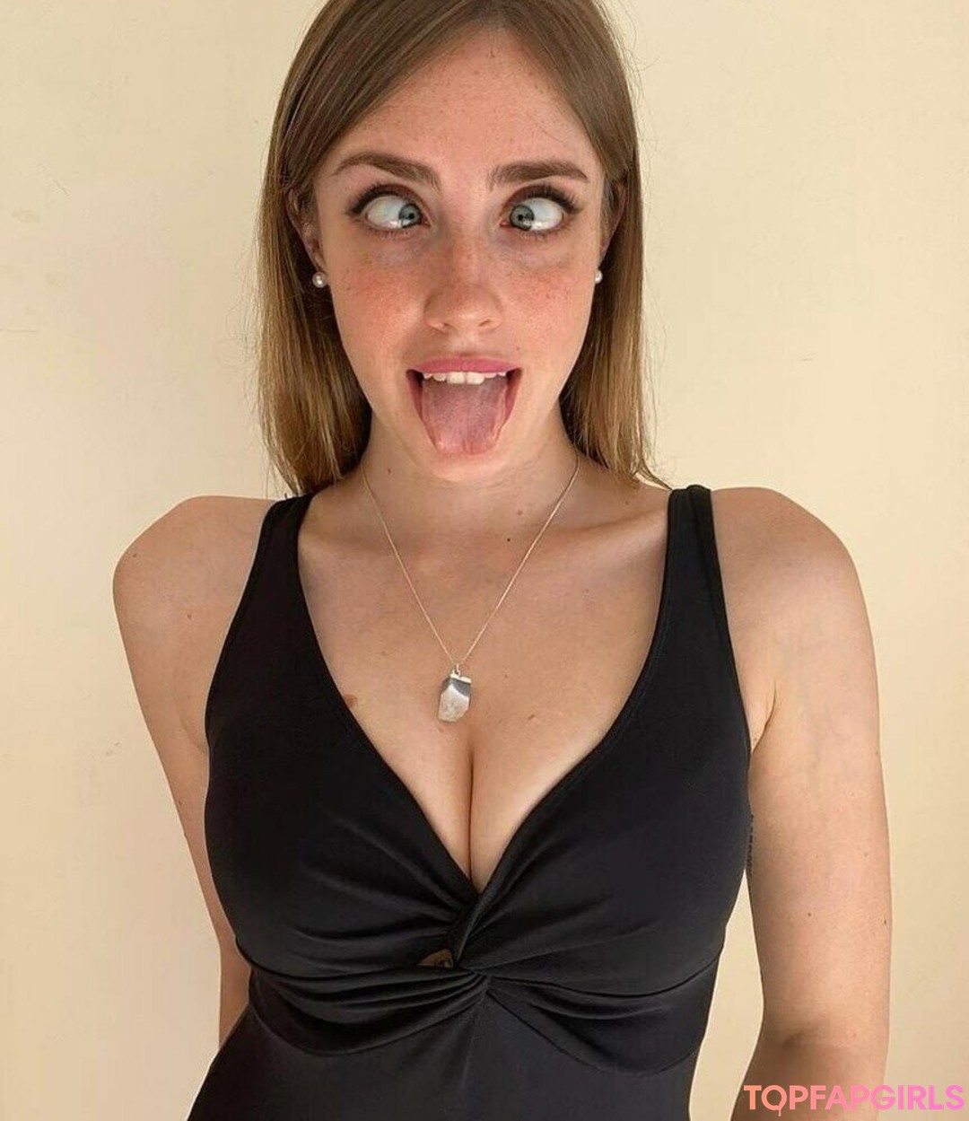 Foto desnuda filtrada de OnlyFans de Magui Ansuz #399 Foto desnuda filtrada de OnlyFans de Magui Ansuz #399