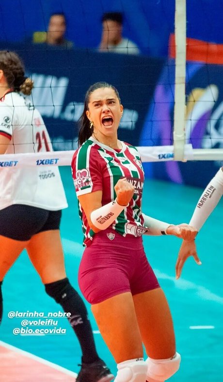 Lara Nobre