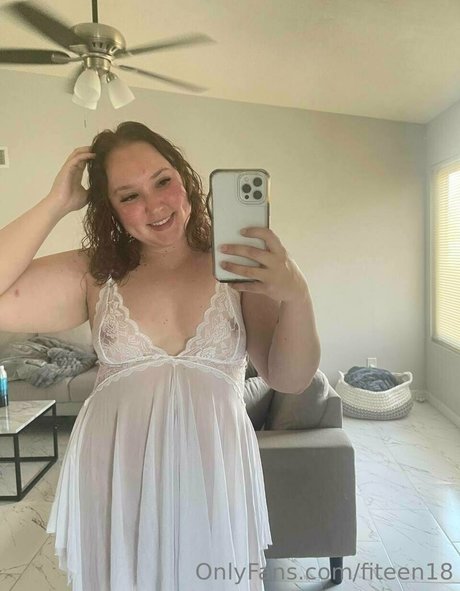 Foto desnuda filtrada de OnlyFans de Fiteen18