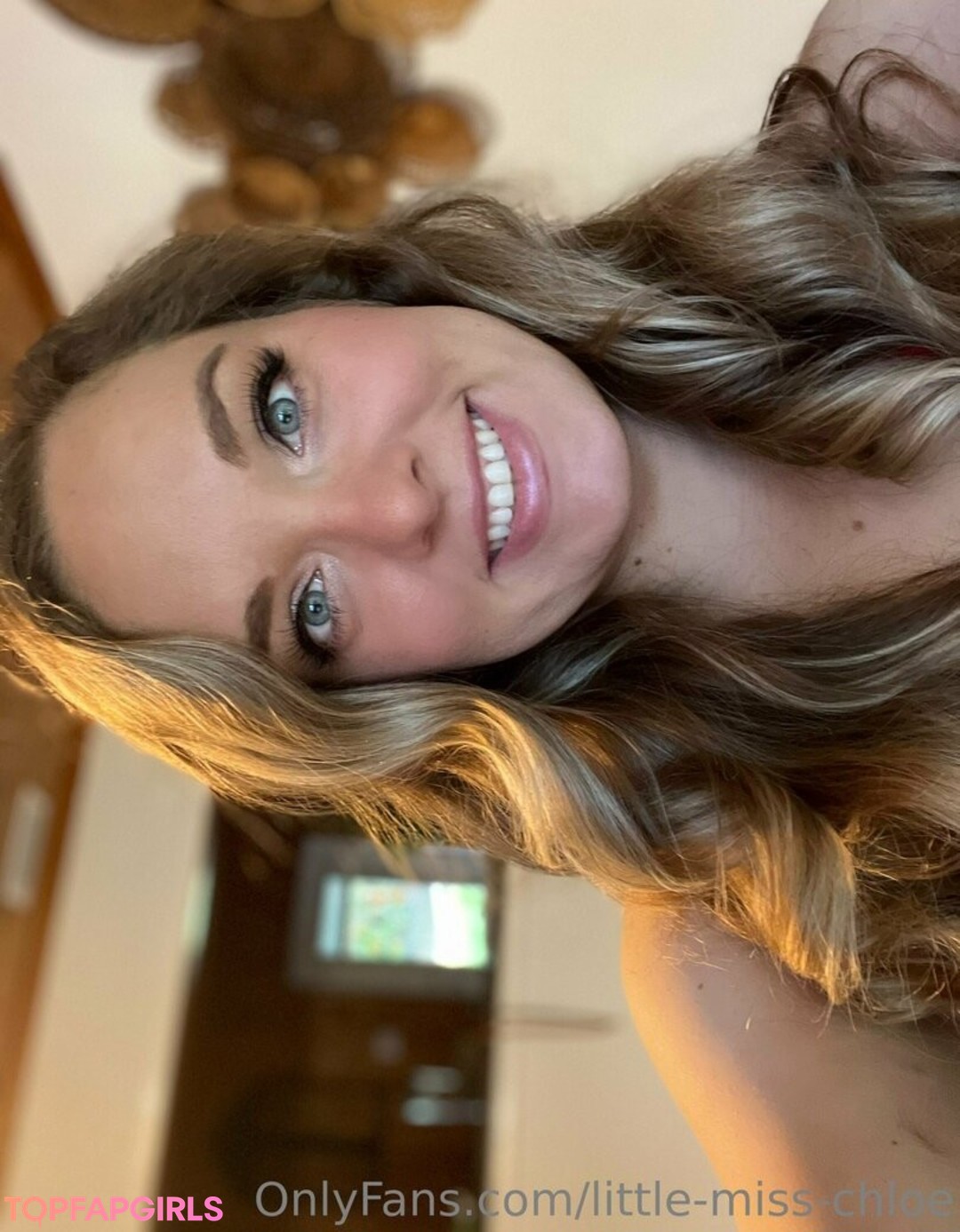 Foto desnuda filtrada de OnlyFans de Littlemisschloe #9 Foto desnuda filtrada de OnlyFans de Littlemisschloe #9