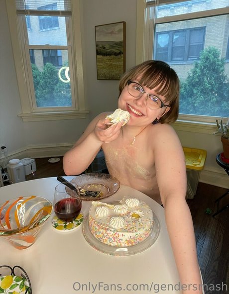 Gendersmash