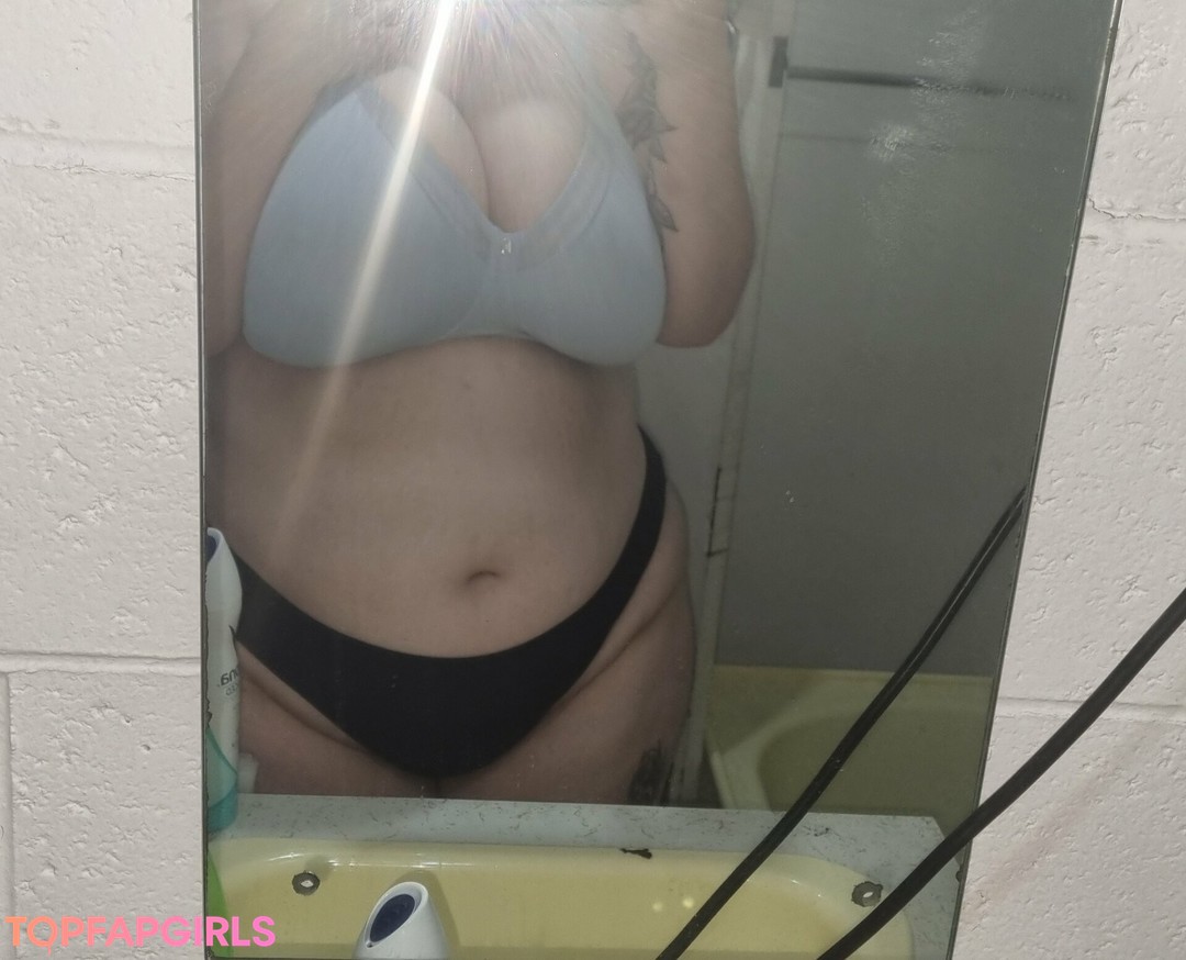 Foto desnuda filtrada de OnlyFans de Yazminrose12 #44 Foto desnuda filtrada de OnlyFans de Yazminrose12 #44