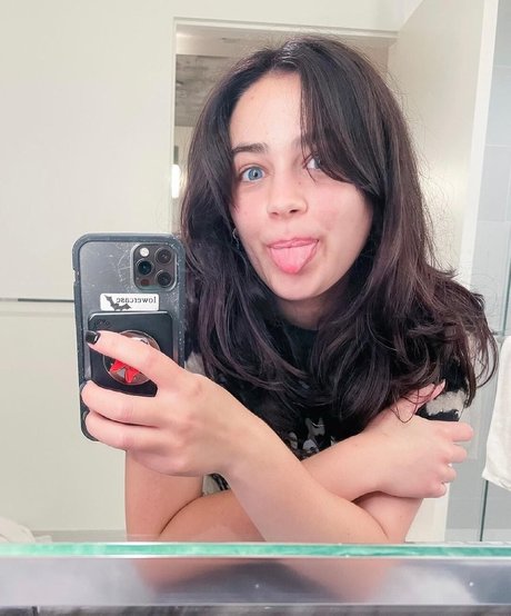 Mary Mouser