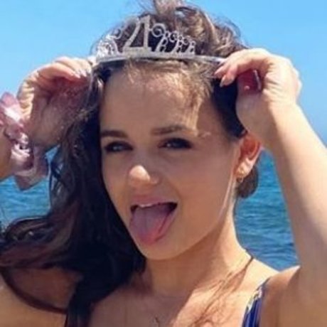 Mary Mouser