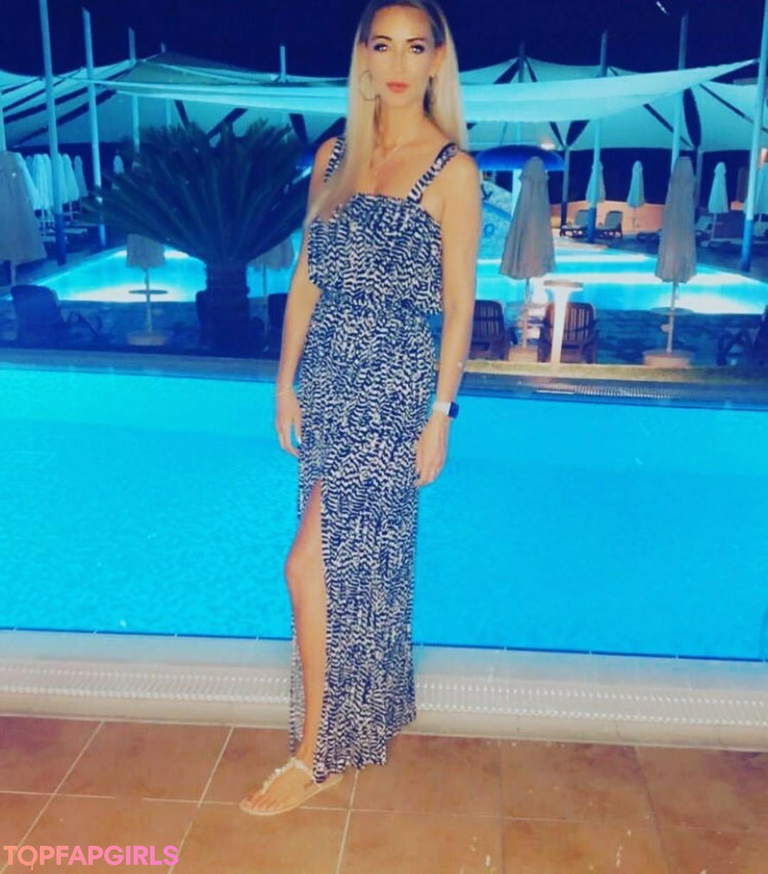 Foto desnuda filtrada de OnlyFans de Lorna Gilly #15 Foto desnuda filtrada de OnlyFans de Lorna Gilly #15