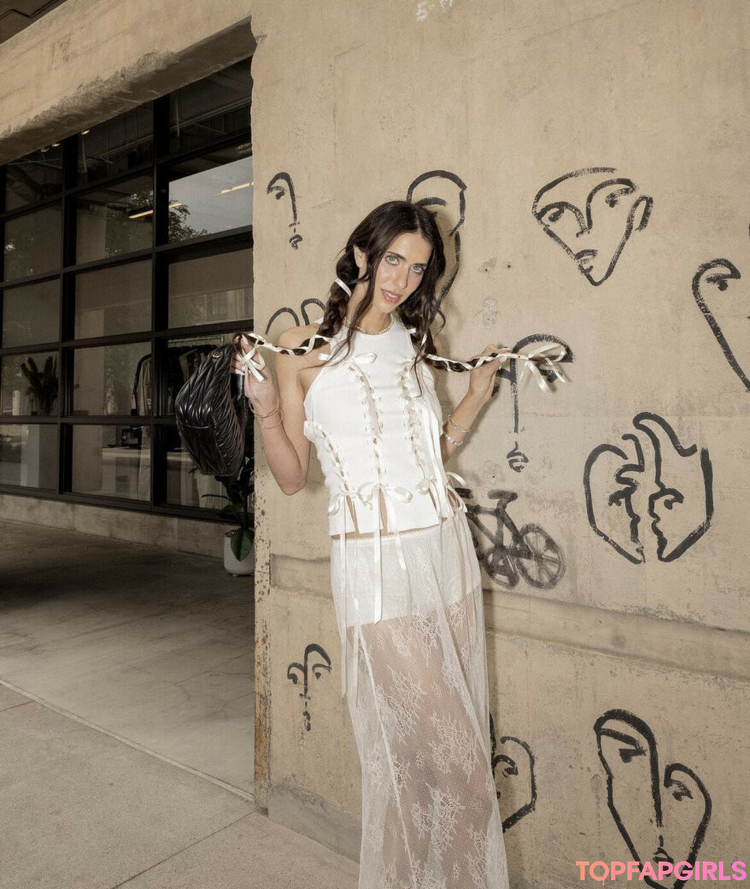 Foto desnuda filtrada de OnlyFans de Hila Klein #139 Foto desnuda filtrada de OnlyFans de Hila Klein #139